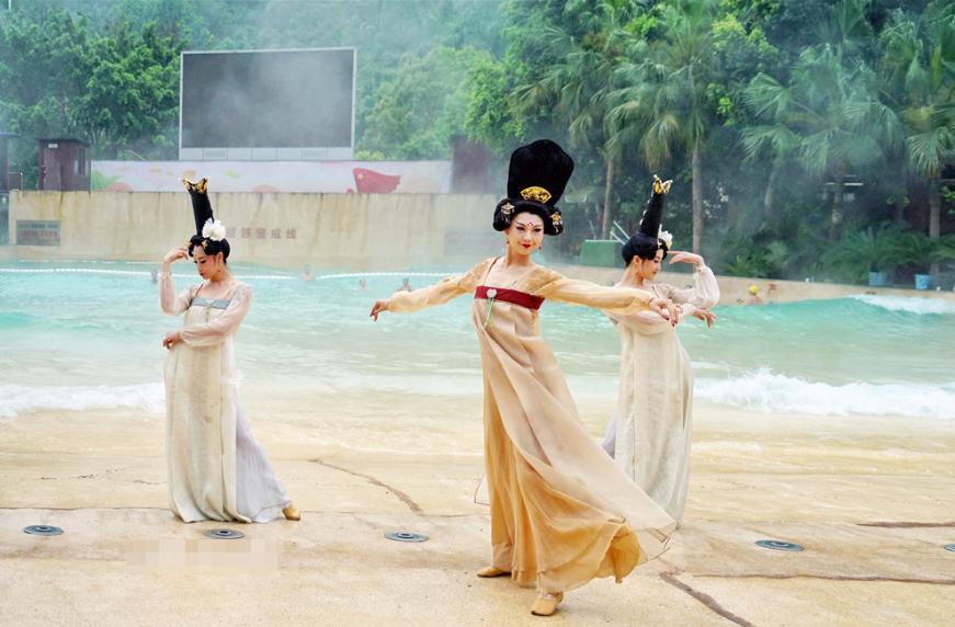 大学里很烧钱的4类专业，新生开学时钱要带够，否则月底只能吃土