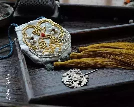 古代男女定情信物用哪种玉佩,古代男女定情信物都有哪些