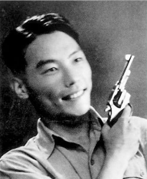 周总理在苏联喝醉酒，回国后检讨，毛主席：喝酒喝醉是常有的事