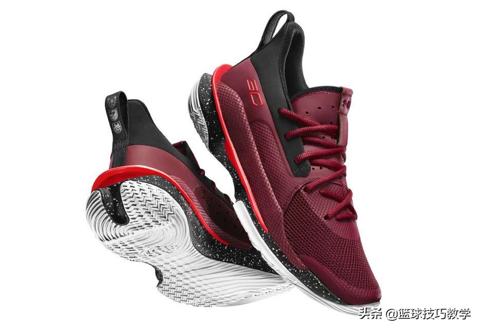 变向突破型后卫适合什么篮球鞋,六投四突的后卫适合什么篮球鞋