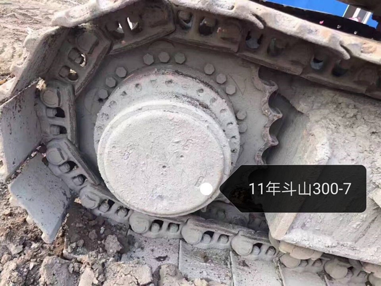 新疆二手斗山300挖机,斗山300挖掘机价格