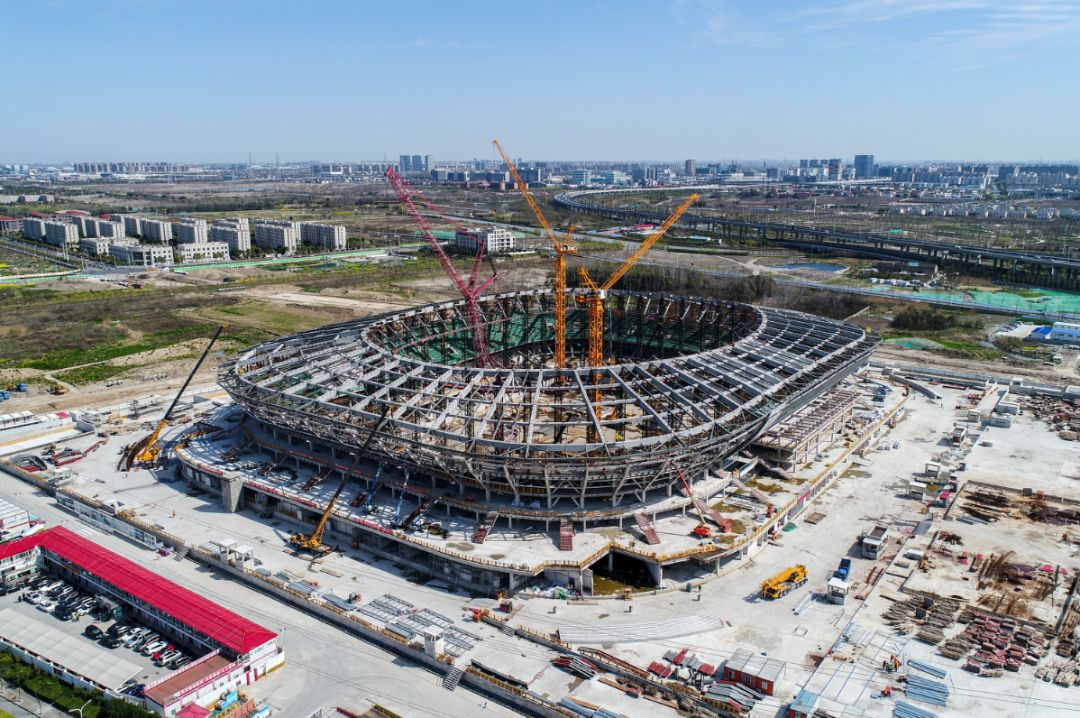 上海浦东足球场外观,上海体育场足球场