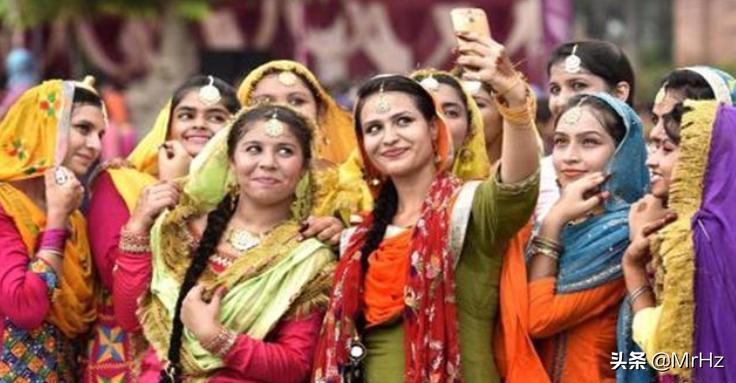 大量印度人想去中国生活,大量印度游客来中国的真实目的