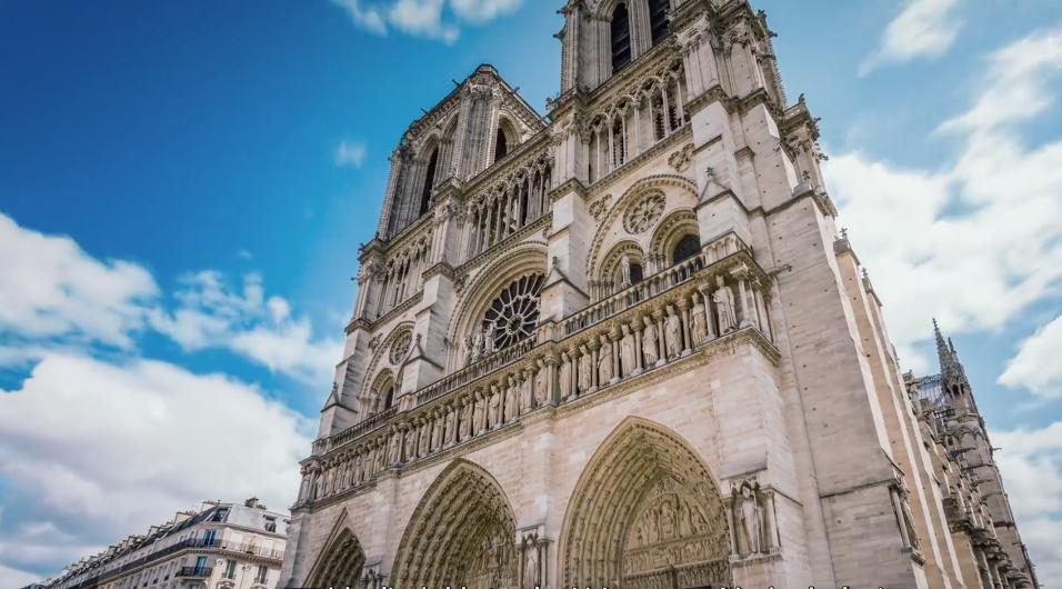 被大火烧毁的法国建筑,法国地标建筑着火