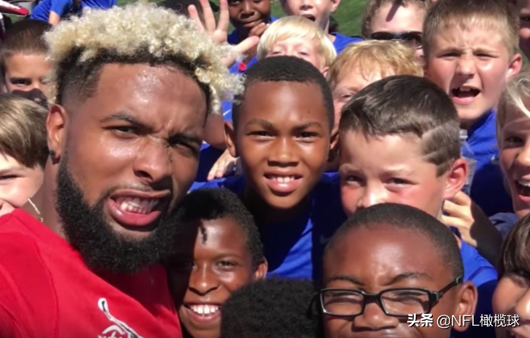 戴上我1400万的手表，该上场了