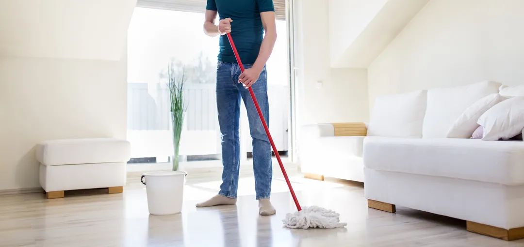 实木地板应该如何保养,实木地板的打理与保养方法