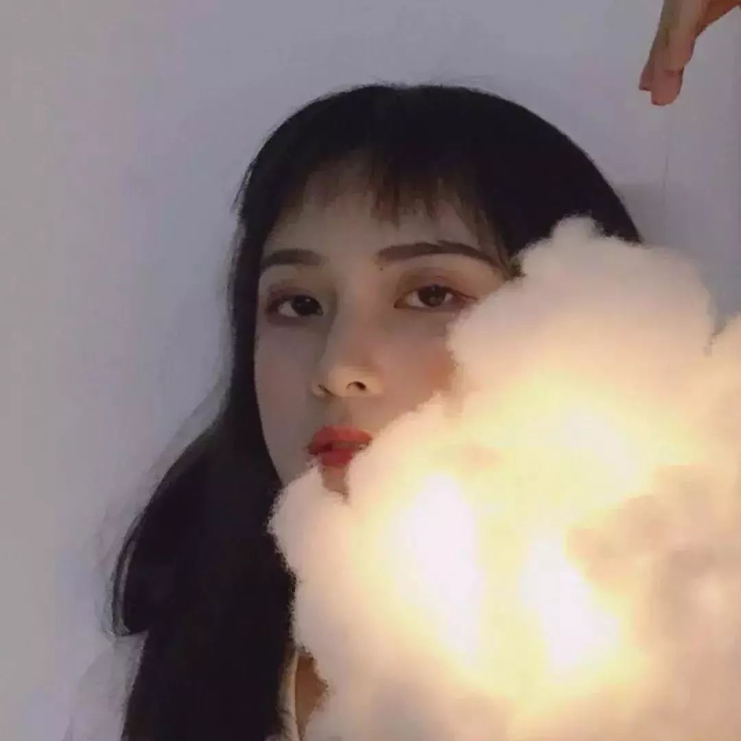 原宿风女生头像两张,头像图片原宿风女