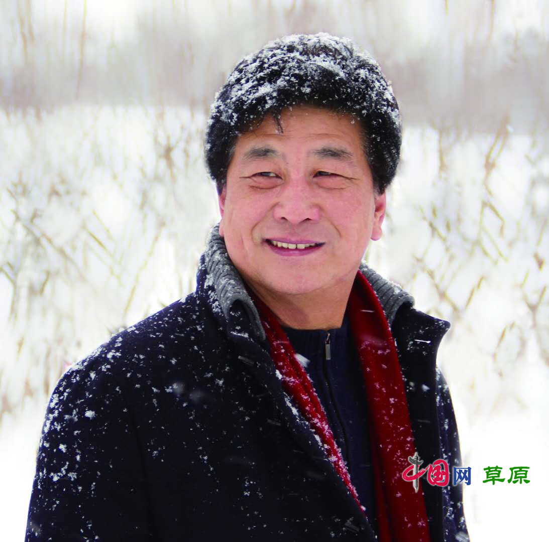 草原诗人阿古拉泰：改革开放让古老草原焕发生机