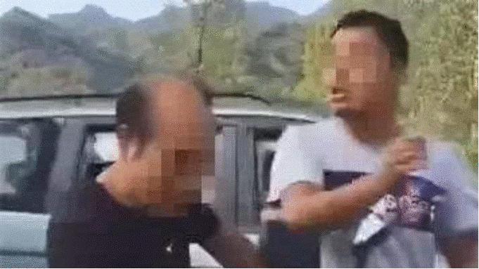 美国强奸12岁小姑娘案,男子性侵两个女儿被判428年监禁