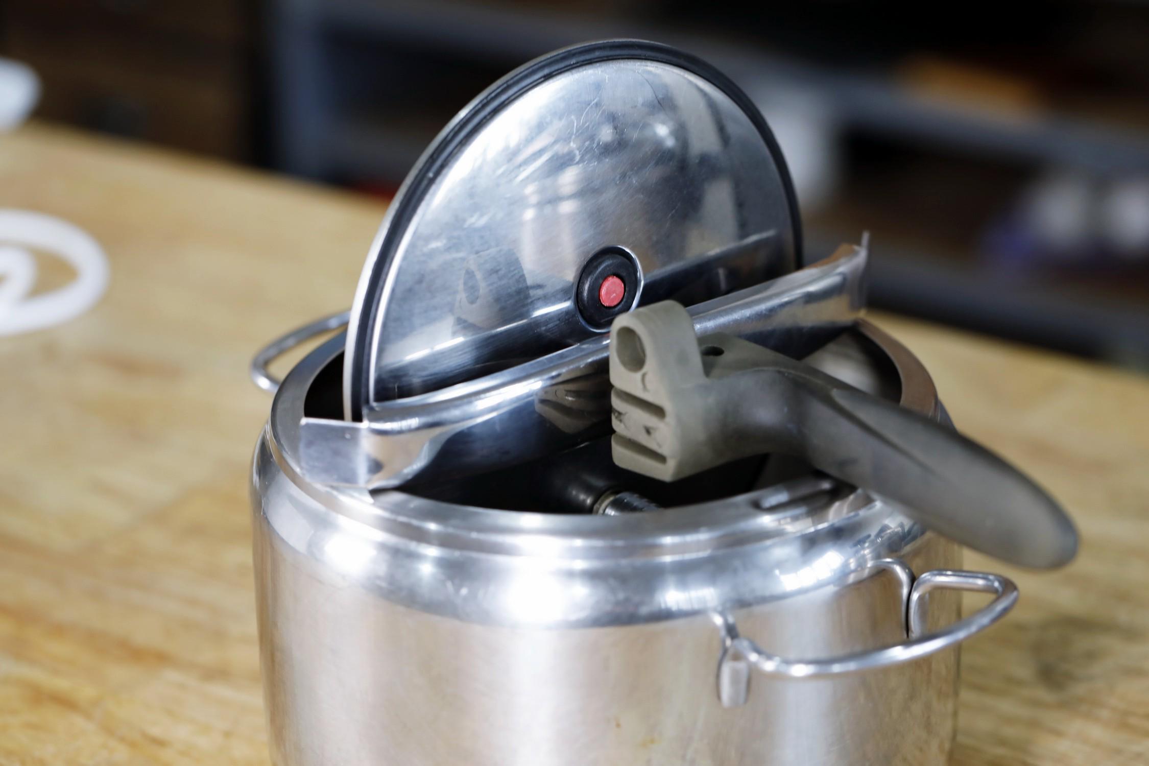 蒸煮两用电压力锅哪个牌子好,家用压力锅和微压锅哪个好