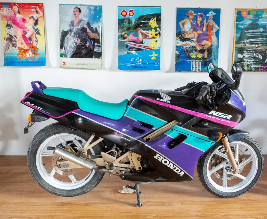 浙江一机车发烧友收藏40多辆摩托车,每一辆都有时代烙印