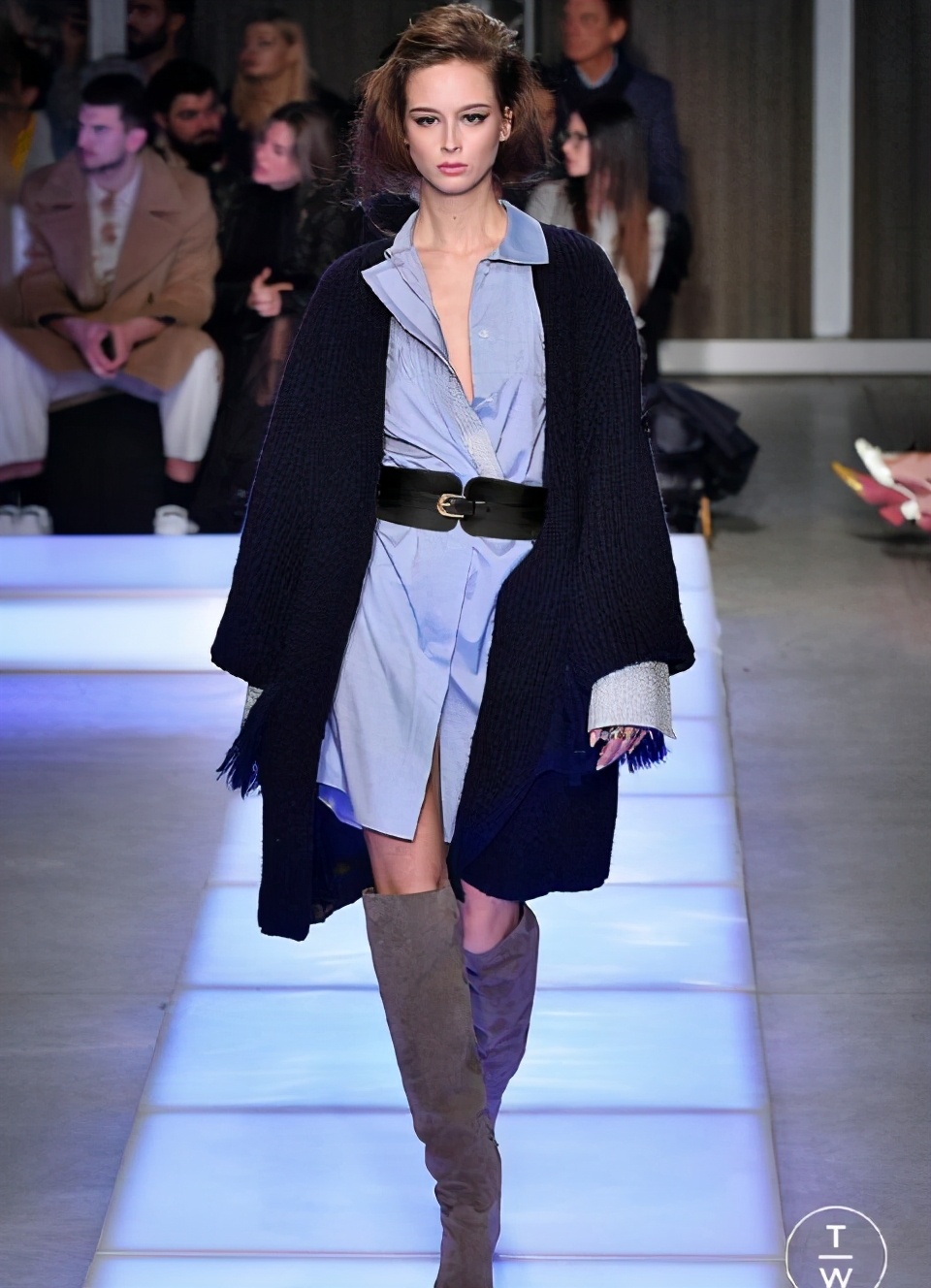 有品位的女人夏天穿什么好看,有品位的女人腰带