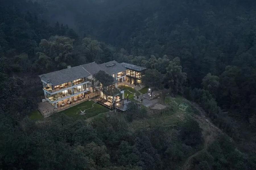 吹过「民宿」的晚风,许你一场野奢山村的美梦