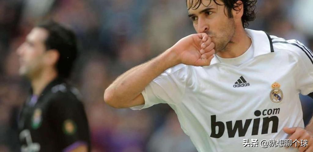 可以拉小提琴的左脚,左脚拉小提琴的男人