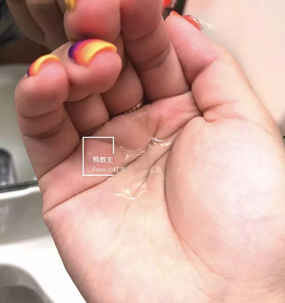 化妆水深层清理,化妆水深度补水