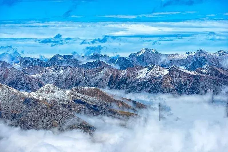 看阿坝县全景,阿坝环线海拔一览表