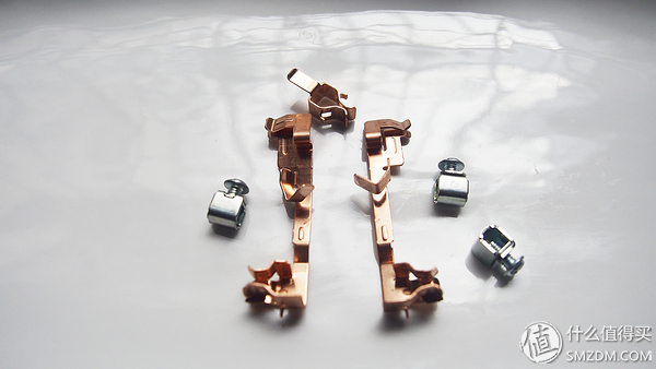 罗格朗开关插座内部结构如何组装,施耐德罗格朗西蒙哪个性价比高