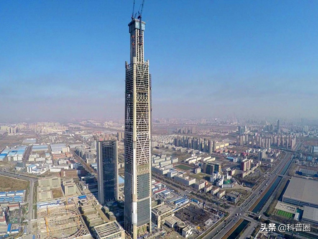 高楼火灾往上还是往下,高层建筑发生火灾该怎么办