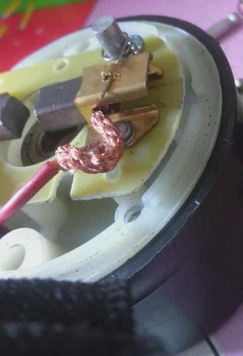 12v电瓶可带多少瓦的抽油泵,电动抽油泵12v怎么连接电瓶