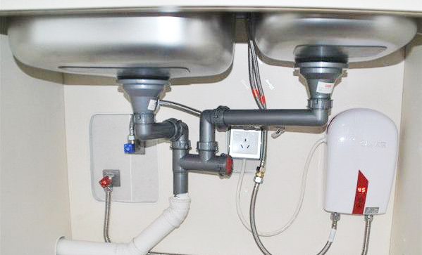 小厨宝与即热式水龙头哪个好,即热式水龙头和小厨宝哪个更好