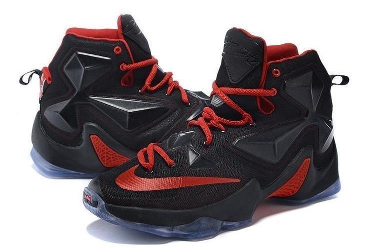 詹姆斯119代,詹姆斯12代战靴多少钱