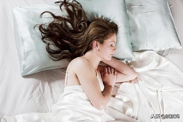 怀孕期间真的不能同房吗?对于健康的妈妈,孕期是可以适度同房的