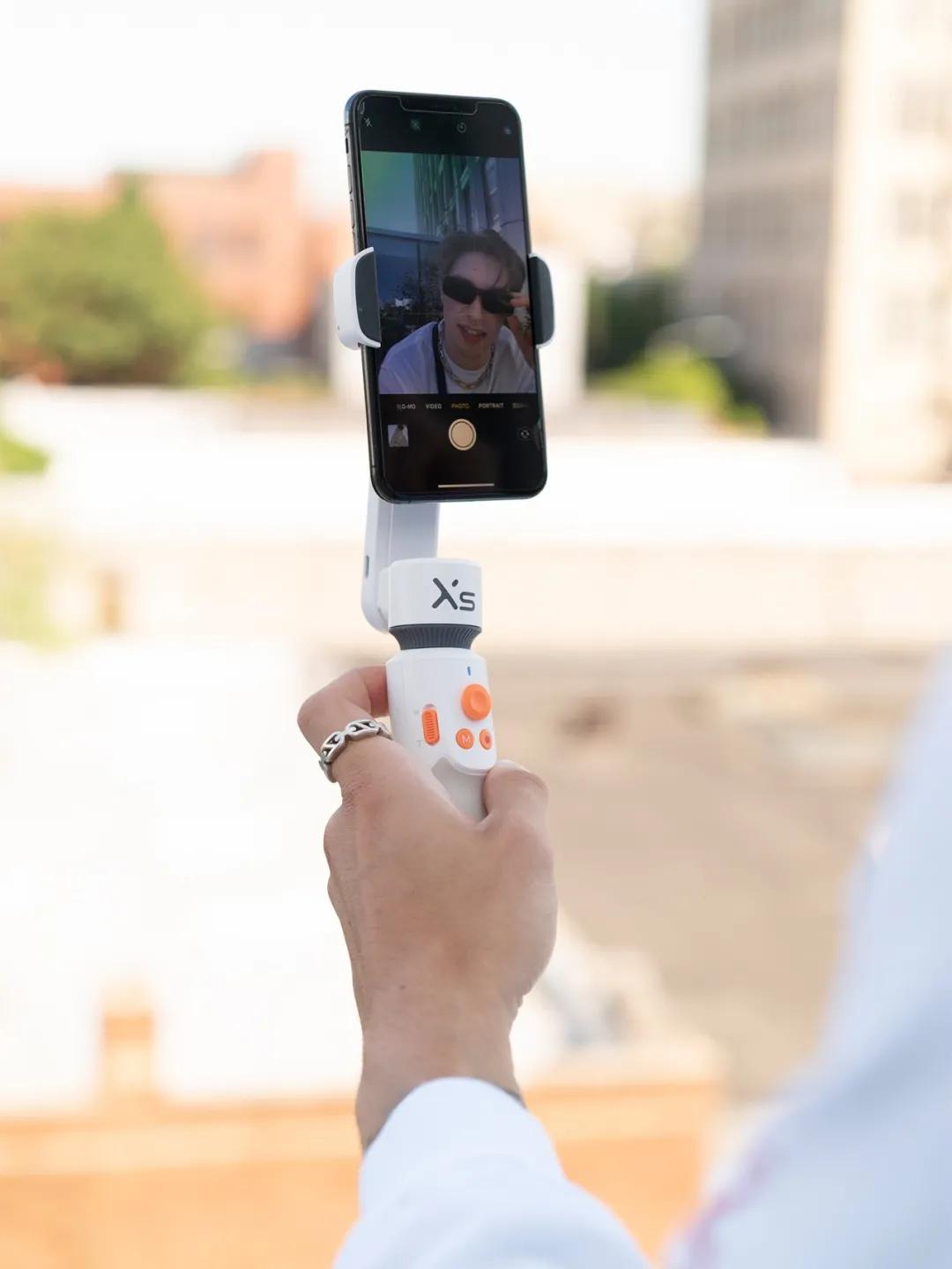 最适合拍vlog的设备手持自拍杆,拍vlog最好的自拍杆