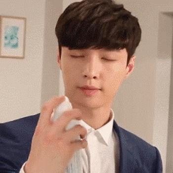 雅漾补水喷雾适合非敏感肌吗,雅漾保湿喷雾适合敏感肌吗