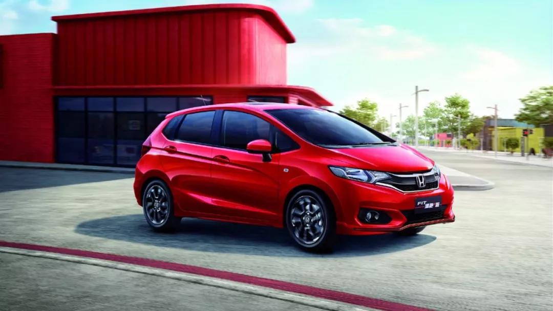 东风日产骐达:价格高一点,但空间告诉你值得!「快车体验043」