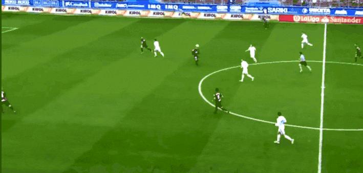 踢好足球秘诀,中场怎么踢才能踢好