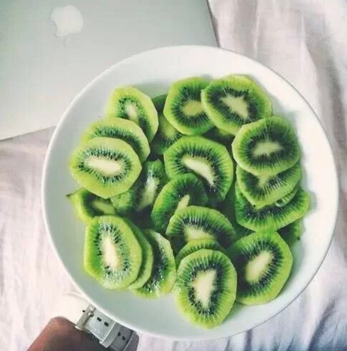 黄皮肤怎么美白知乎,黄皮肤美白秘方