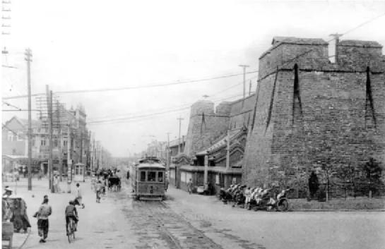 历史老照片1935年的辽宁沈阳,老照片镜头下1983年沈阳