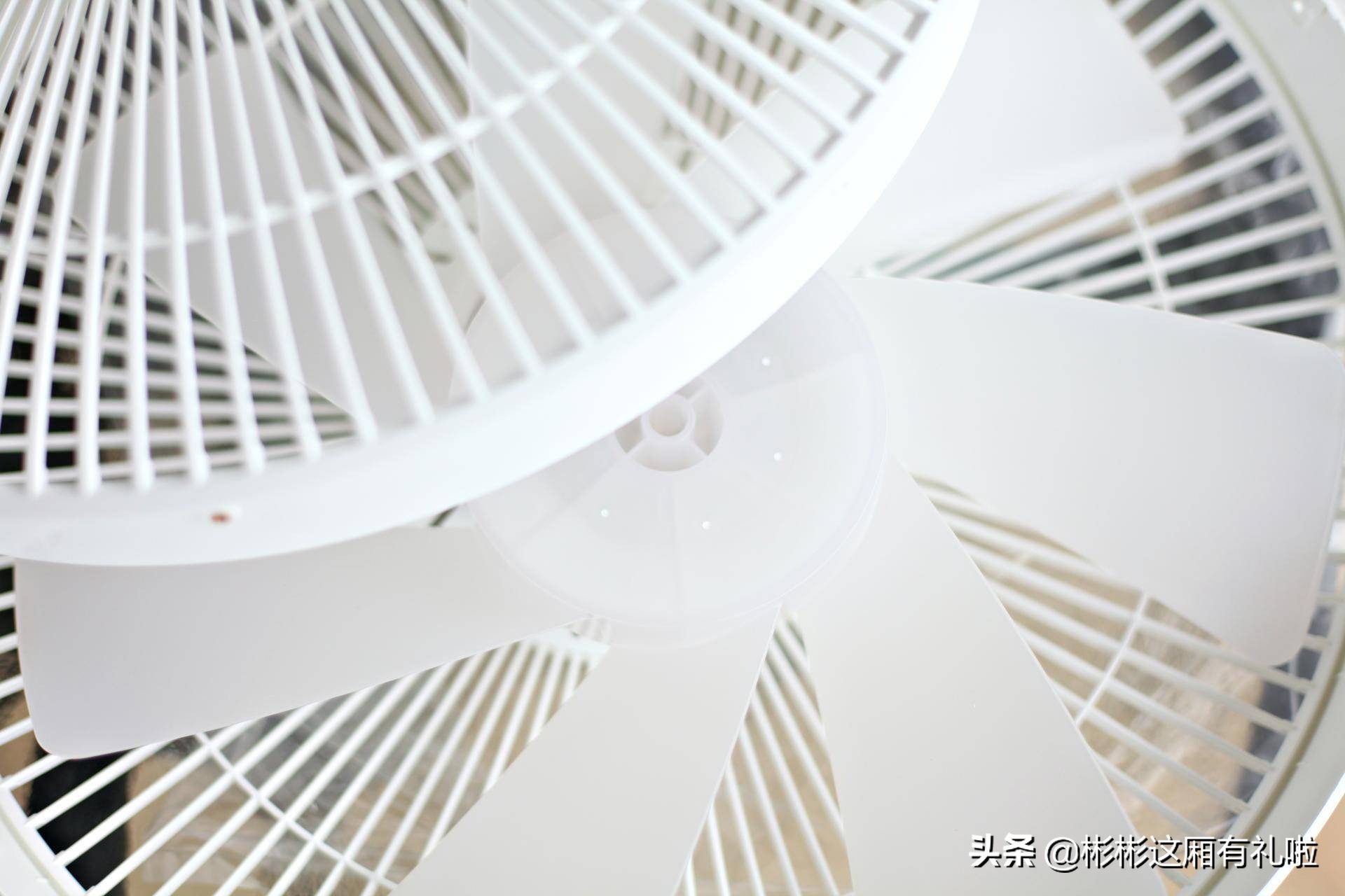 风扇到底要不要选直流变频的,美的的随温变直流变频风扇怎么样