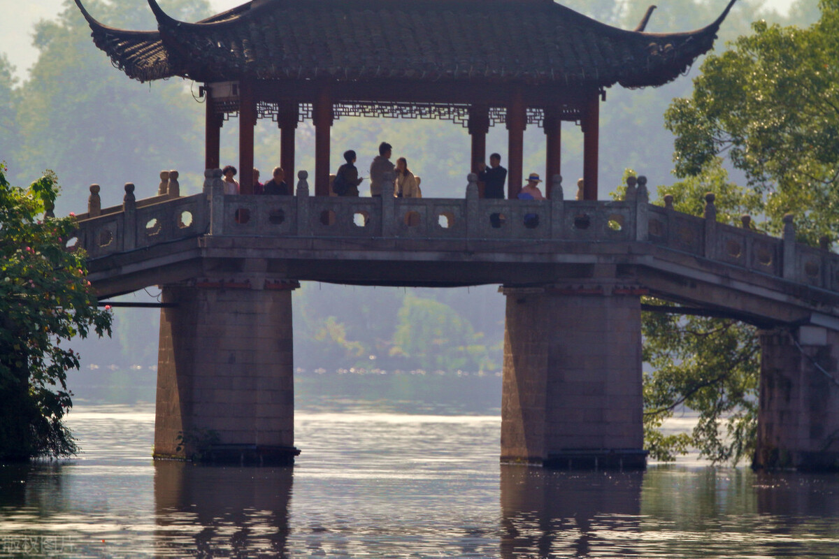 杭州十一攻略,十一杭州旅游攻略最佳方案