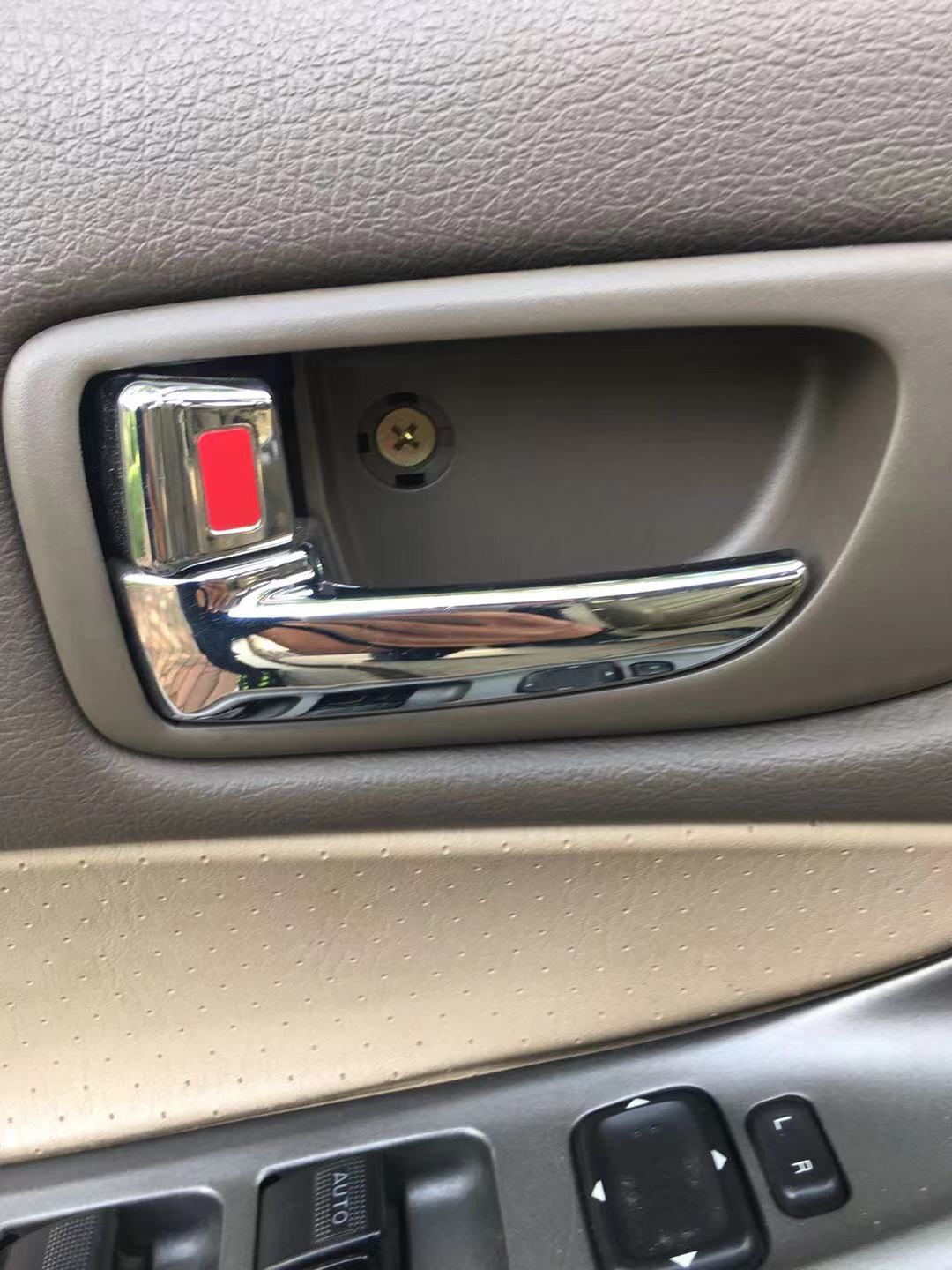 马六主驾驶升降器开关怎么拆,马六右后门玻璃升降器更换