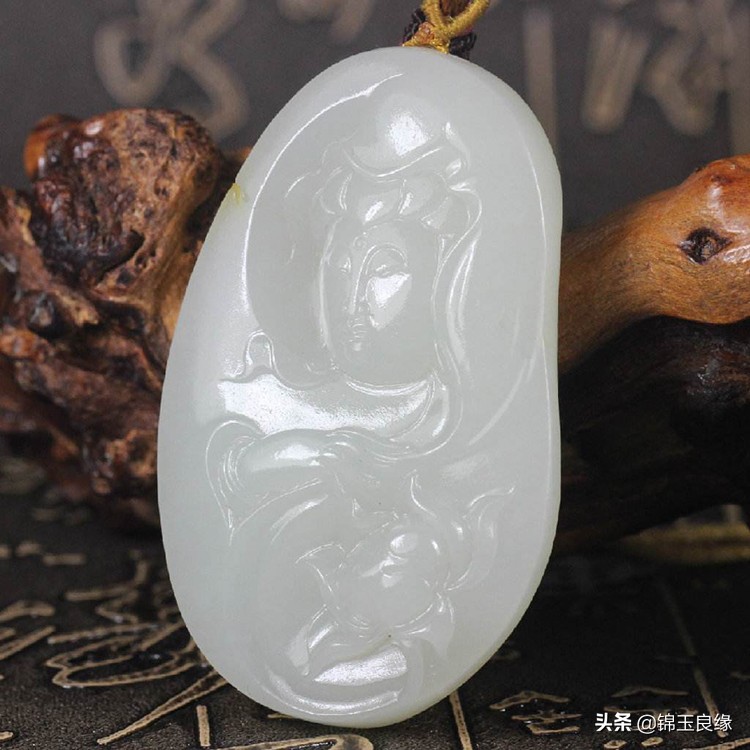 翡翠与玉的区别,东陵玉和翡翠的区别