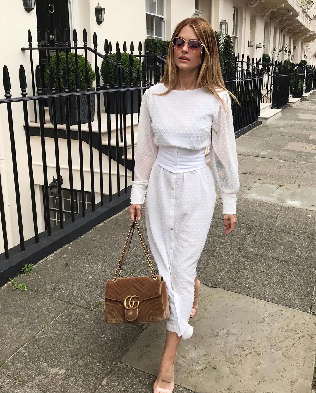 浪到福布斯封面,还成为带货第一人,这位法国姐姐很不一般