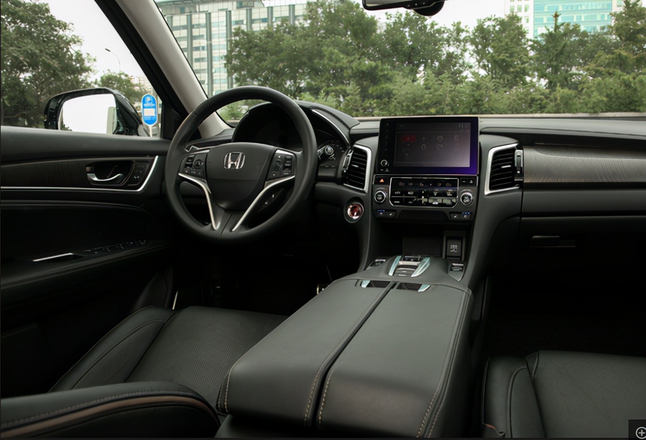 冠道272匹马力的是国六b吗,本田冠道240空间大吗