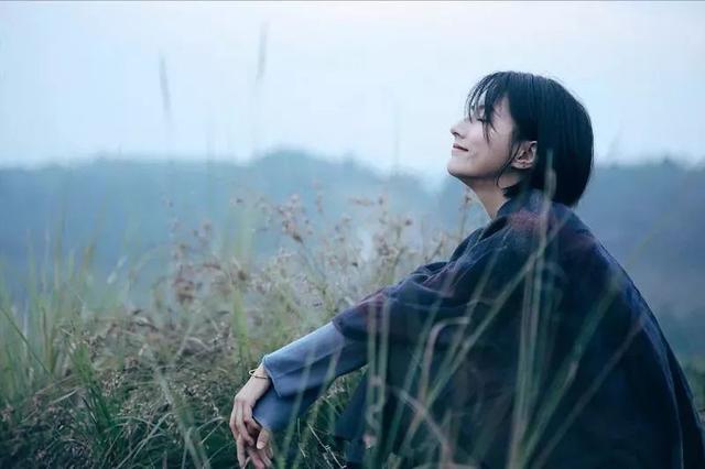 不当环球小姐，她跑到深山，种菜、调香，过上佛系人生