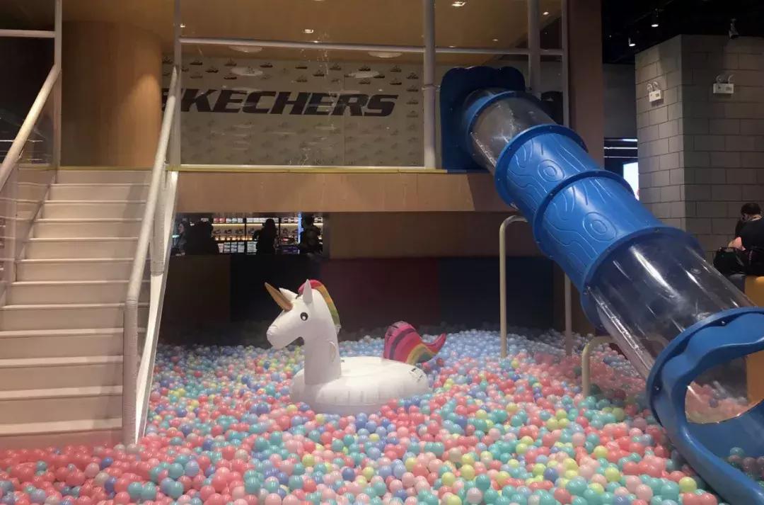 斯凯奇与阿迪达斯竞争,斯凯奇和阿迪耐克哪个更好