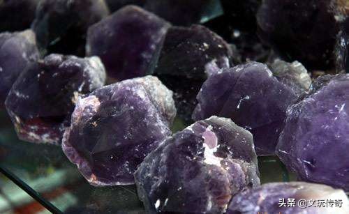 天然水晶与人造水晶物理差别,怎样区别天然水晶与人造水晶眼镜