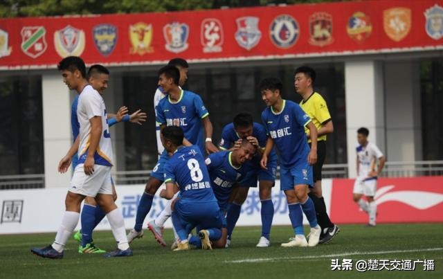 升班马武汉三镇首夺中超冠军,武汉卓尔2:2绝平梅县铁汉