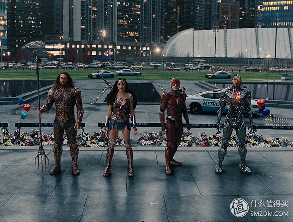 看腻了小鲜肉？《海王》凭肌肉和女神实现口碑逆袭：DC漫改指南