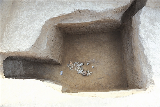 三门峡唐墓出土瓷牛车,它能成为国宝,只因它揭露了当年的秘密