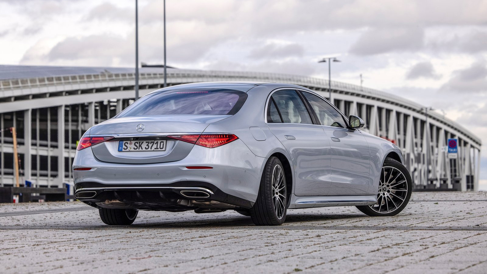 全新梅赛德斯奔驰长轴距c级,全新奔驰c级全系48v轻混吗