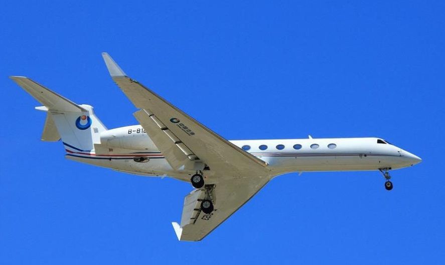 18万一张机票的那家航空公司，原来管着这么多富豪的飞机