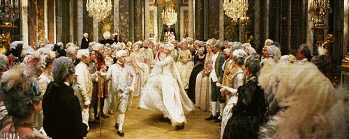 有夫之妇逆袭成皇后,甄嬛上位之路的神铺垫