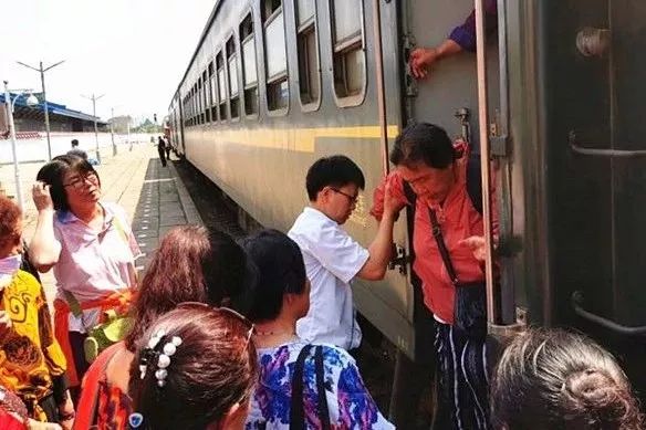 夕阳红之旅旅游专列,夕阳红旅游列车