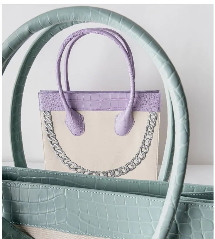 这才爆红一年就这么能“装”了?3w的包一背我都认不出来了…