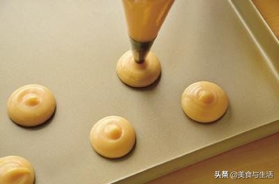 亲手做的泡芙好吃到爆,自己在家怎么做泡芙简单又好吃